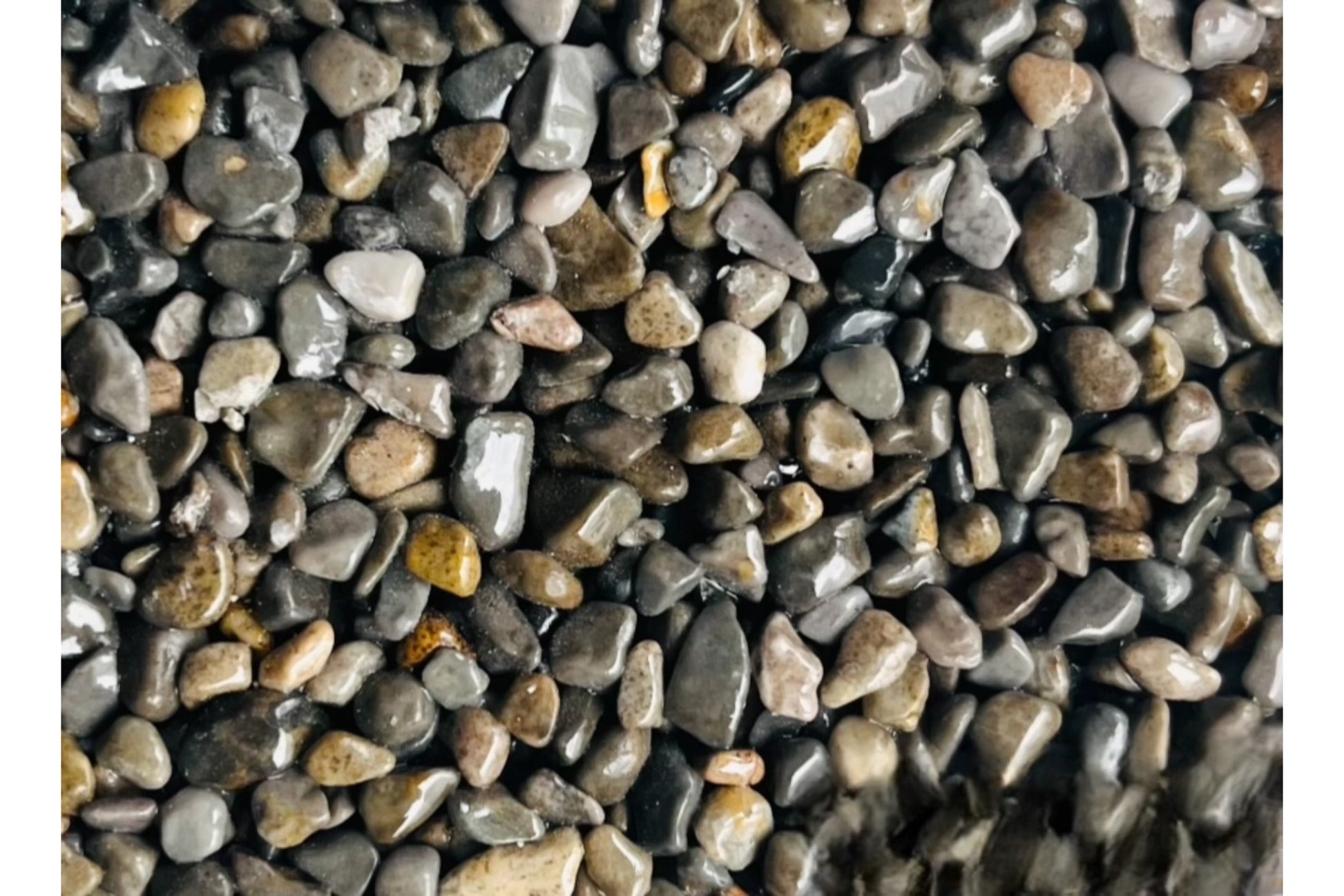 Marmorgranulat Occhialino – 2–4 mm, 25 kg