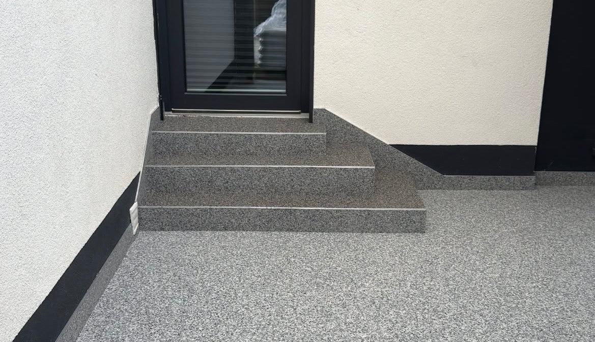 Steinteppich Komplettset 10qm Außen für Balkon, Terrasse, Treppe (Groß)